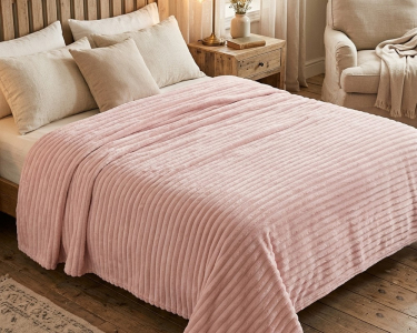 Плед-покрывало Koloco Королевский шарпей 16-3 полоска 5 см 200х230 пудра евро