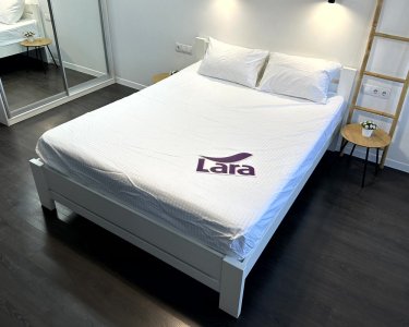 Простынь на резинке LARA сатин-страйп белая 180х200х25