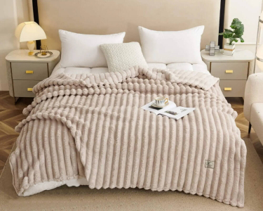 Плед-покрывало Koloco Королевский шарпей полоска 4 см 150х200 капучино полуторный