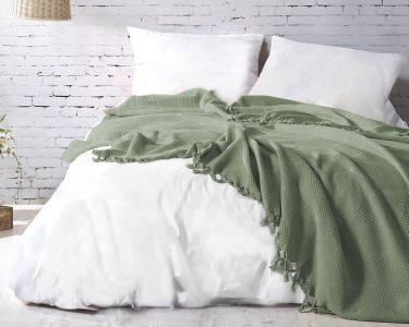 Турецкое жаккардовое покрывало Saheser Mona 220×240 см Yesil