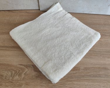 Полотенце махровое Узбекистан 70х140 кремовое 400 г/м2