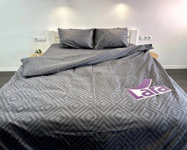 Постільна білизна LARA бязь d11248e160 з простирадлом на резинці 160х200х25 Ромб Graphite євро 200х220 см